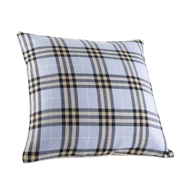 Cuscino con rivestimento in tessuto di cotone fantasia tartan azzurro, beige e nero