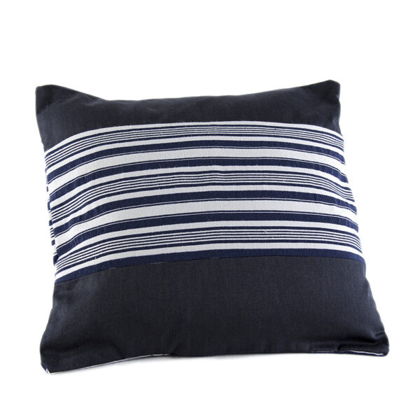Cuscino con rivestimento in tessuto di cotone antracite e fascia centrale a righe bianche e blu
