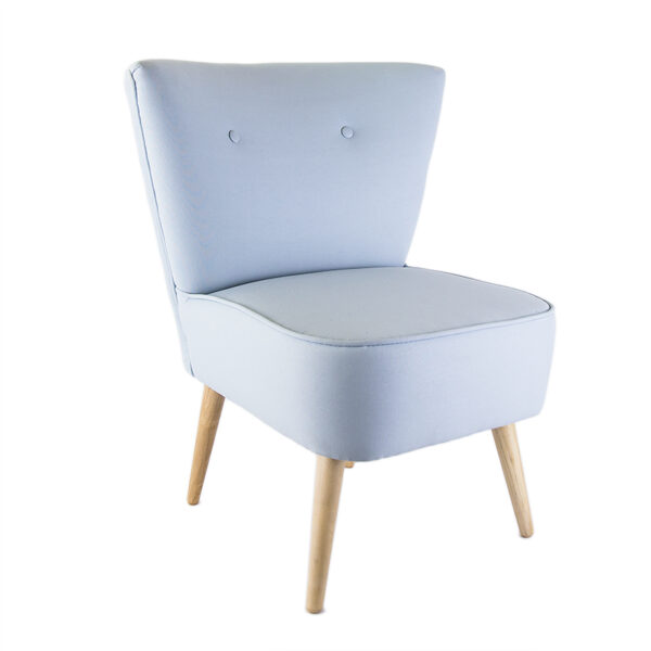 Poltroncina vintage, colore celeste pastello