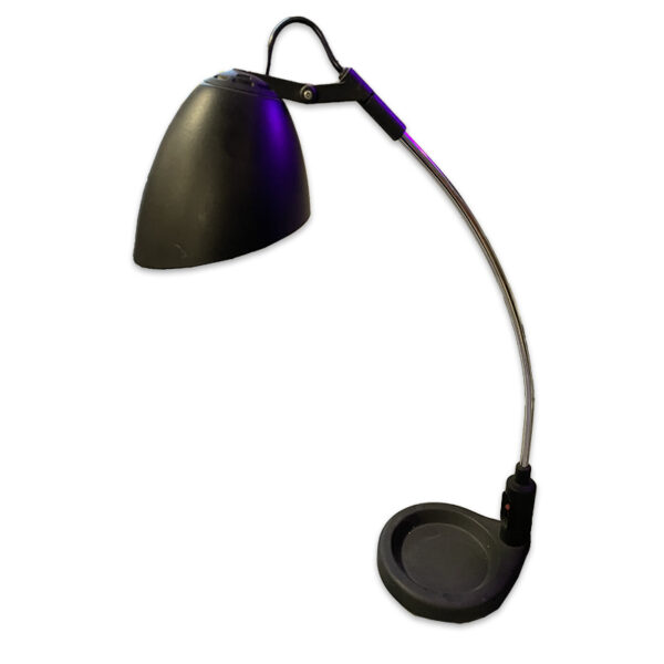Lampada da scrivania con cappello rosso o nero e gambo in alluminio - immagine 2