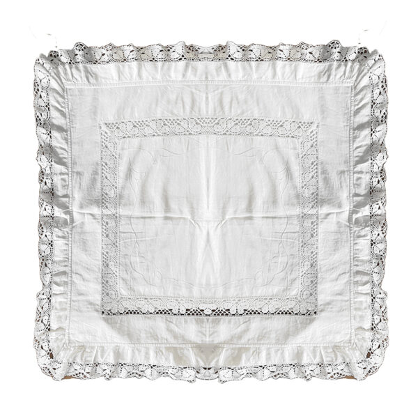 Cuscino bianco ricamato