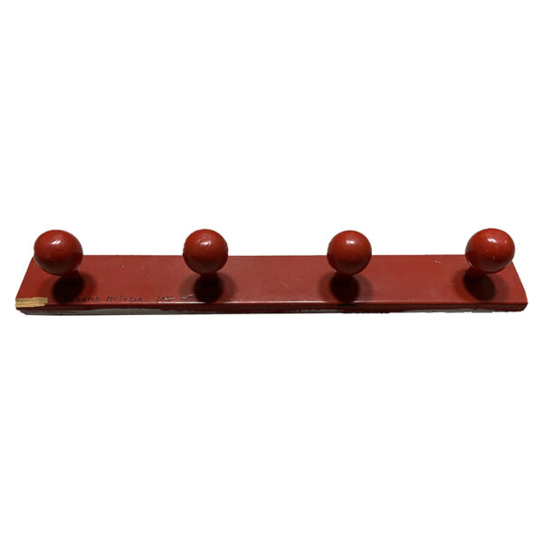 Attaccapanni in legno rosso